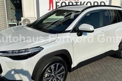Toyota Corolla Cross 9.980 km 32.980 &euro; Bielefeld 33689