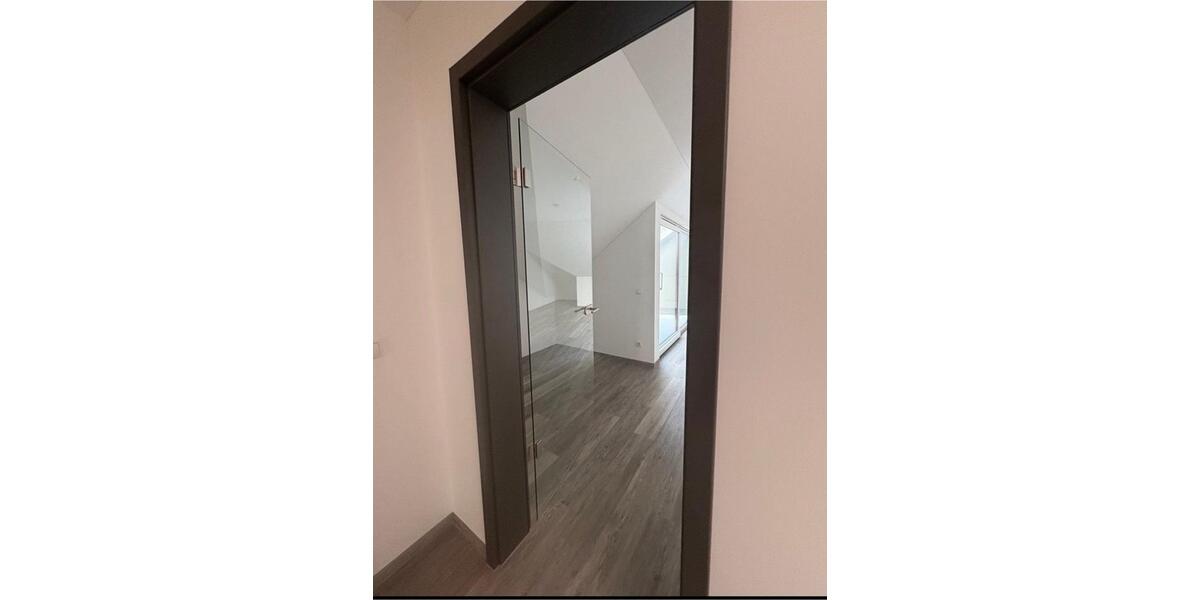 Etagenwohnung Auerbach/Vogtland Vogtland - 3 Zimmer, 102 m&sup2;, 700&euro; | Angebot:26699293