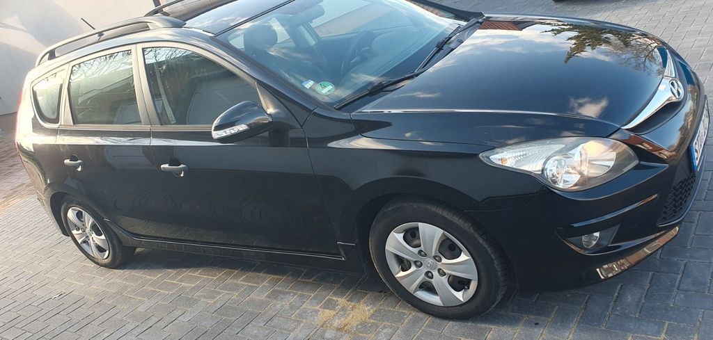 Hyundai i30 191.000 km 4.300 &euro; Estorf 21727