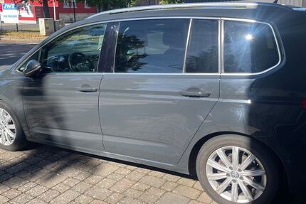 VW Touran 183.700 km 14.000 &euro; Siegburg 53721
