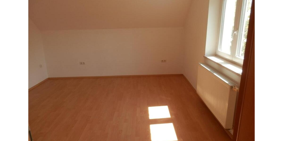 Einfamilienhaus Neuötting - 5 Zimmer, 105 m&sup2;, 1.200&euro; | Angebot:26408413