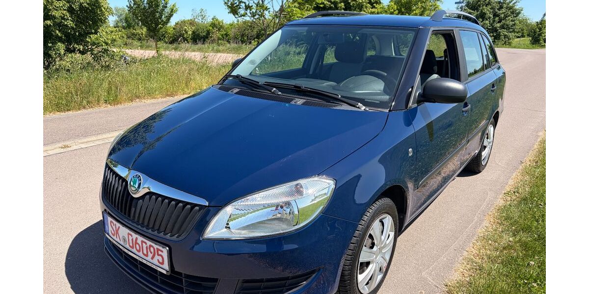 Skoda Fabia 108.000 km 3.999 &euro; HALLE 06116