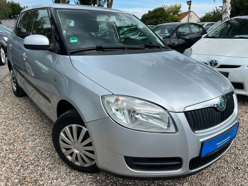 Skoda Fabia 120.302 km 4.290 € Berlin 13089