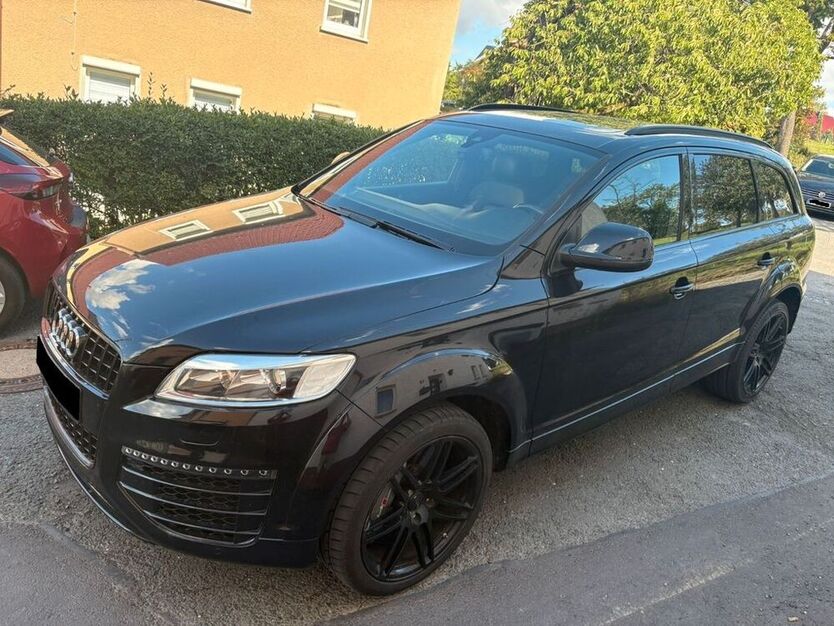 Q7