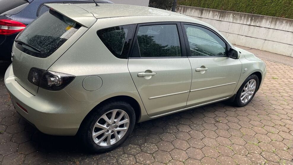 Mazda 3 181.000 km 3.200 € München 81337