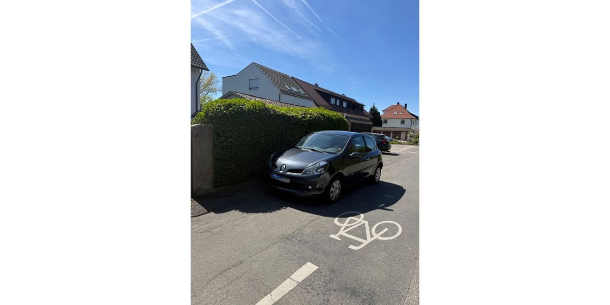 Renault Clio 197.000 km 2.400 &euro; Meersburg 88709