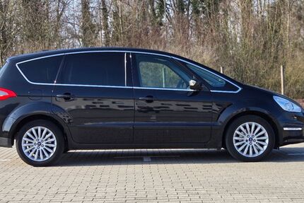 Ford S-Max 135.000 km 8.900 &euro; Aachen 52072