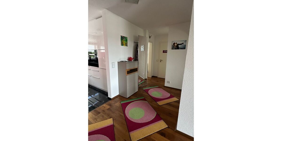 3-Zi-Wohnung mit Traumblick und LageTeilmöbliertGarageAufzug - von privat zu verkaufen! - Appartement Pforzheim Nordstadt | Angebot:26972518