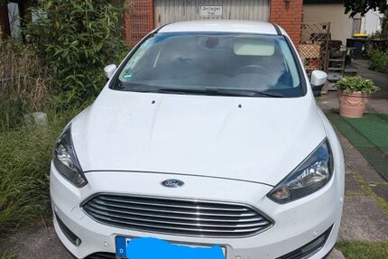 Ford Focus 152.000 km 7.500 &euro; Bremen 28207