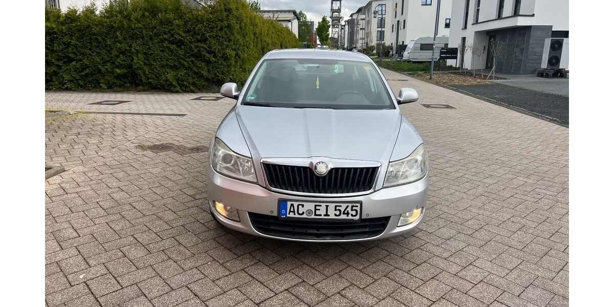 Skoda Octavia 209.000 km 2.999 &euro; Alsdorf 52477
