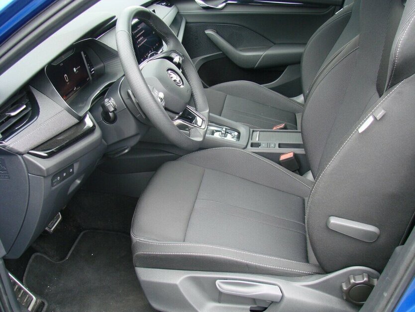Octavia 2.0TDi Sportline LED Wireless App-Connect