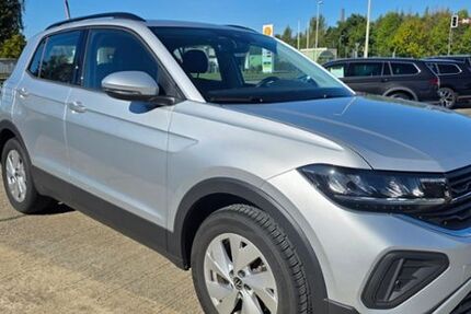 VW T-Cross 2.837 km 23.330 &euro; Zwickau 08058