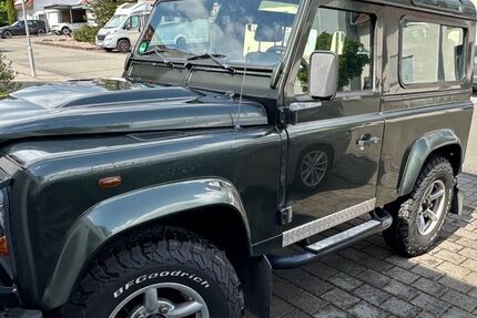 Land Rover Defender 111.000 km 24.900 &euro; Kaiserslautern 67663