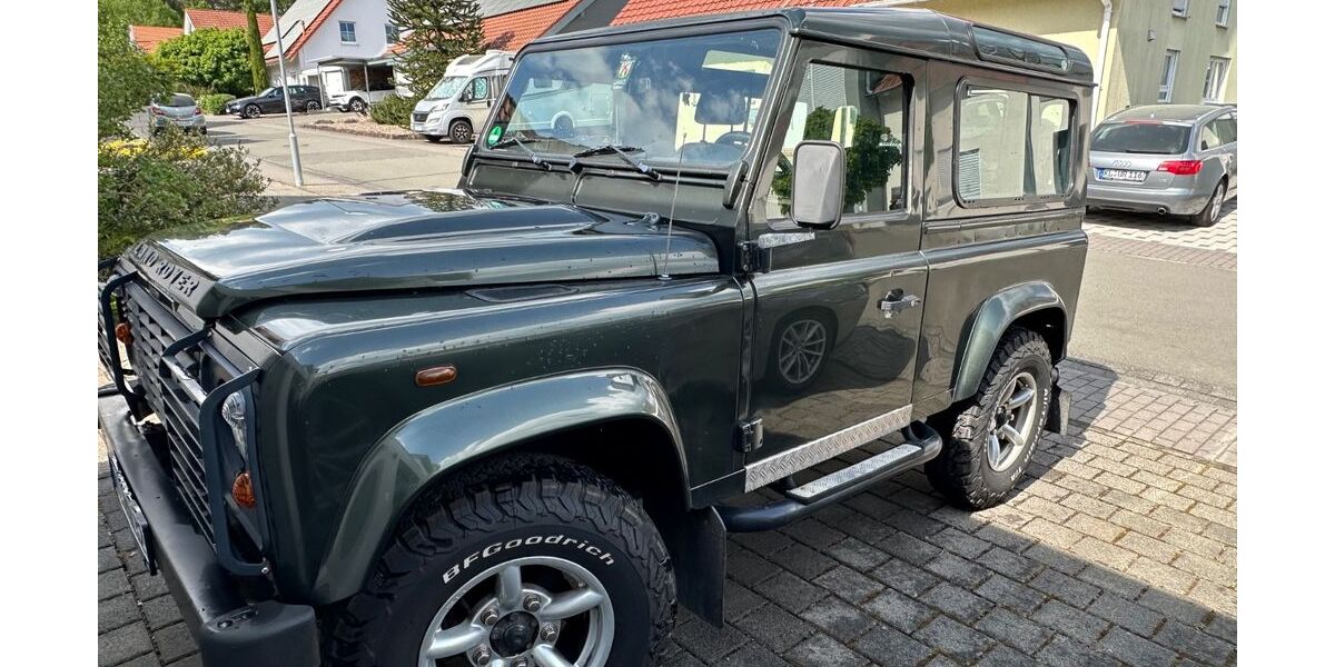 Land Rover Defender 111.000 km 24.900 &euro; Kaiserslautern 67663