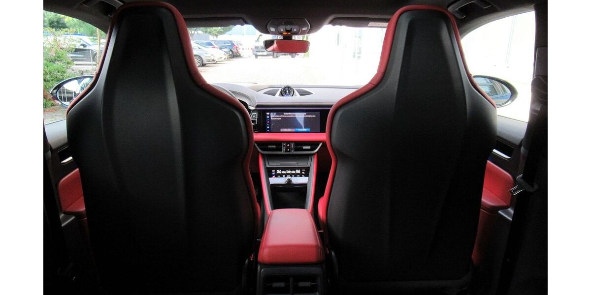 Porsche Macan 8.000 km 109.950 &euro; Gauting bei Starnberg 82131