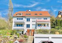 MÖHRINGENKÖRSCHTAL: Helle 5-Zimmer-Wohnung in Waldnähe