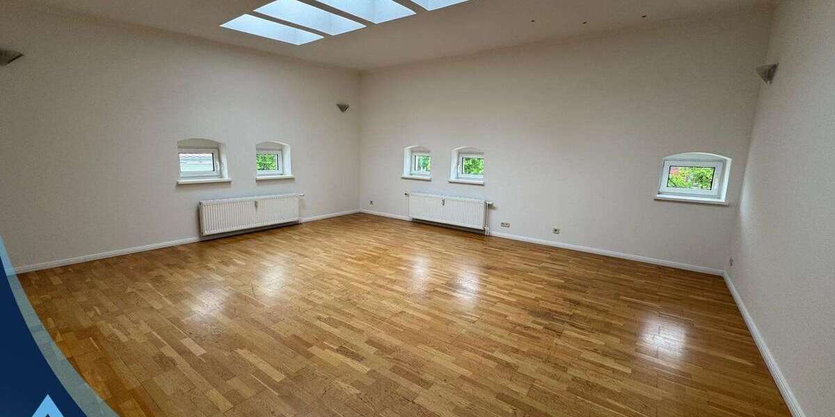 Etagenwohnung Magdeburg Alt Olvenstedt - 5 Zimmer, 163 m&sup2;, 1.200&euro; | Angebot:26954105