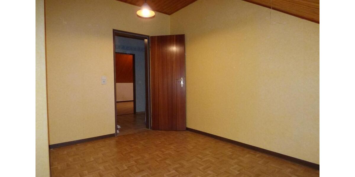Dachgeschoßwohnung Dinklage - 3 Zimmer, 65 m&sup2;, 460&euro; | Angebot:25333436