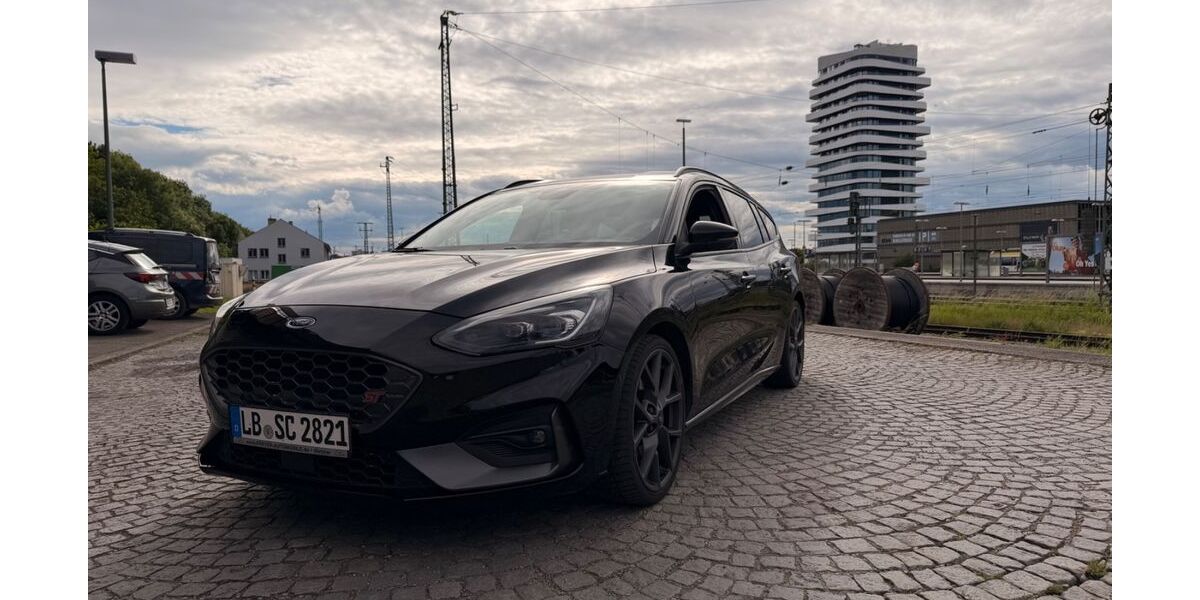 Ford Focus 97.775 km 20.500 &euro; Bietigheim-Bissingen 74321