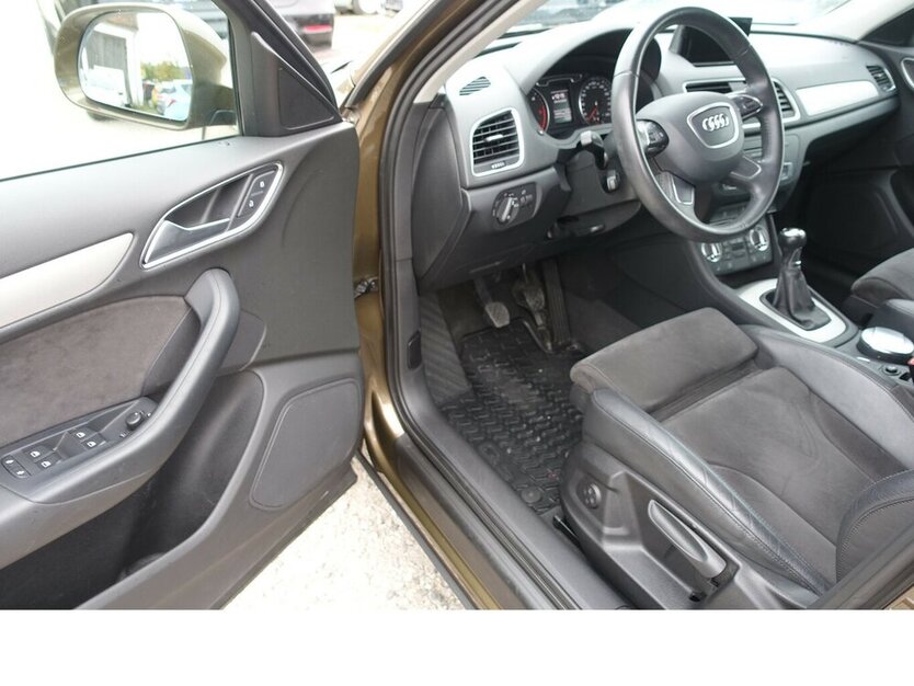 Q3 2.0 TDI quattro Bi-Xenon Navi PDC S-Line 8x Alu