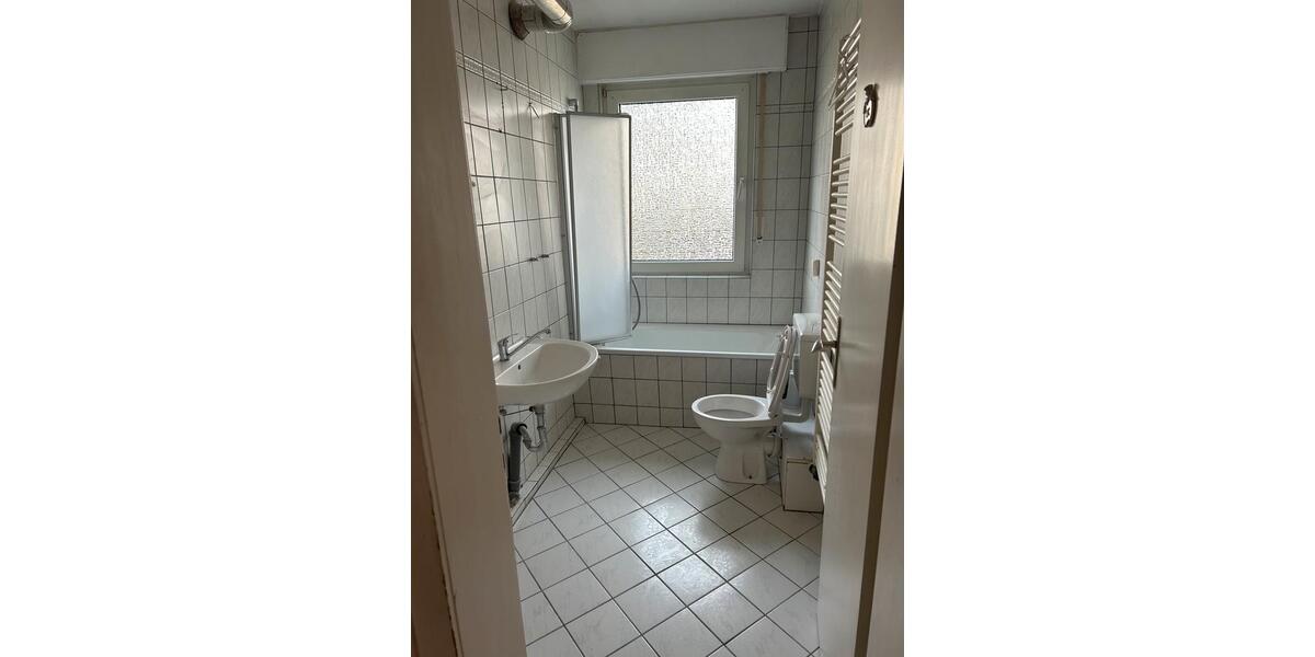 Hochparterre Lage - 4 Zimmer, 73 m&sup2;, 580&euro; | Angebot:26278506