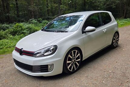 VW Golf 234.000 km 8.800 &euro; Königslutter 38154