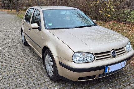 VW Golf 184.236 km 950 &euro; Blankenburg 38889