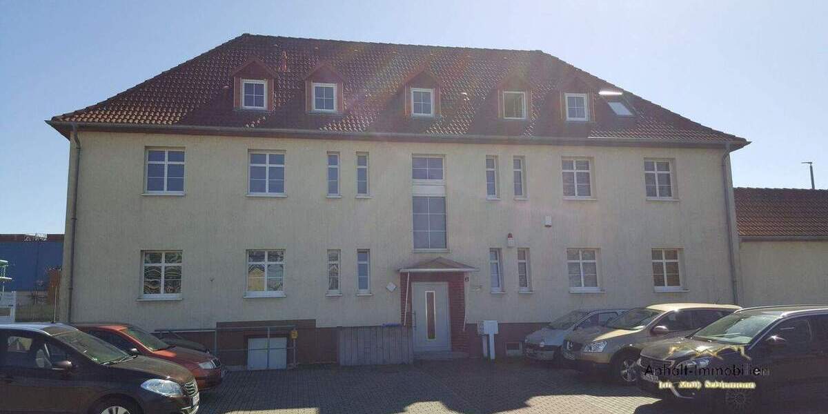 Gewerbeobjekt Bitterfeld-Wolfen Bitterfeld - 4 Zimmer, 75 m&sup2;, 630&euro; | Angebot:25748404