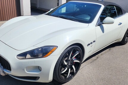 Maserati GranCabrio 74.000 km 39.999 € München 80313