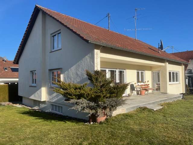 Einfamilienhaus Burladingen - 7 Zimmer, 215 m&sup2;, 389.000&euro; | Angebot:24640371