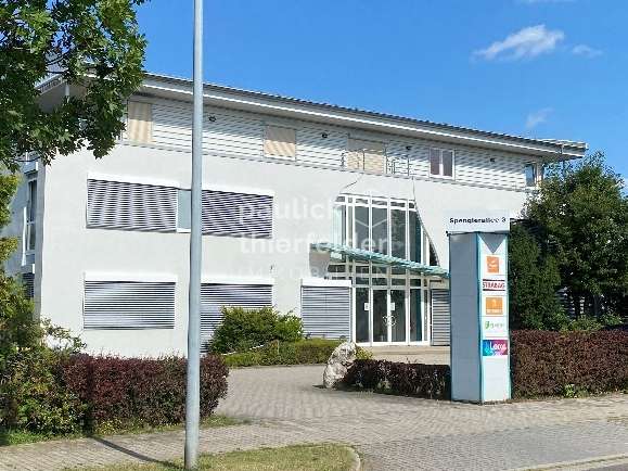 Büro in Zwenkau 1.600.000 € 1216.87 m² zimmer