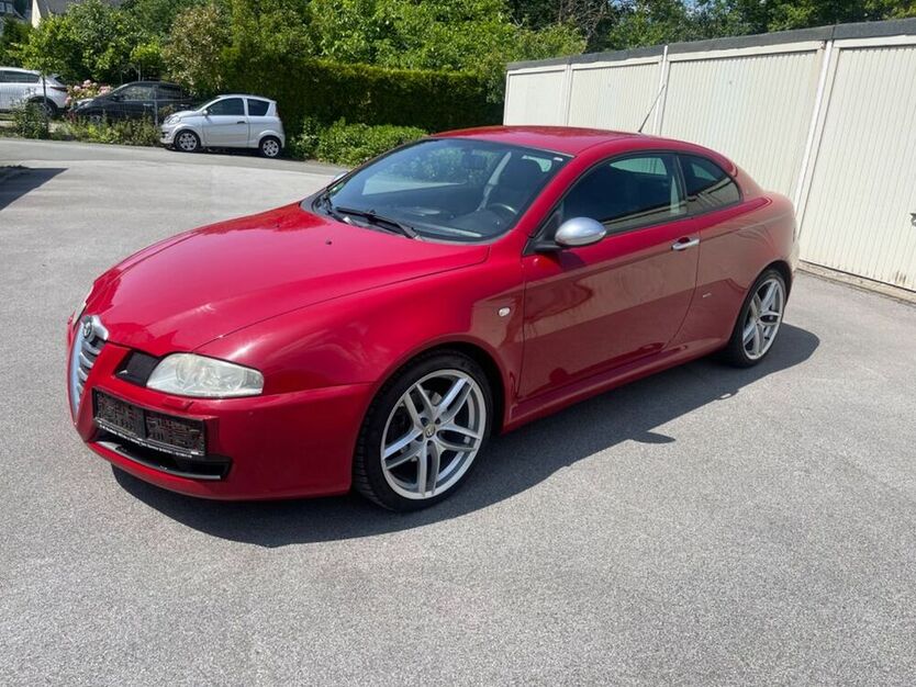 GT