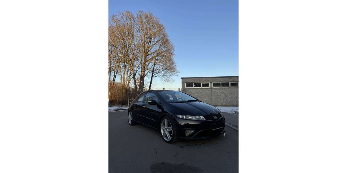 Honda Civic 198.000 km 4.500 &euro; Regensburg 93053
