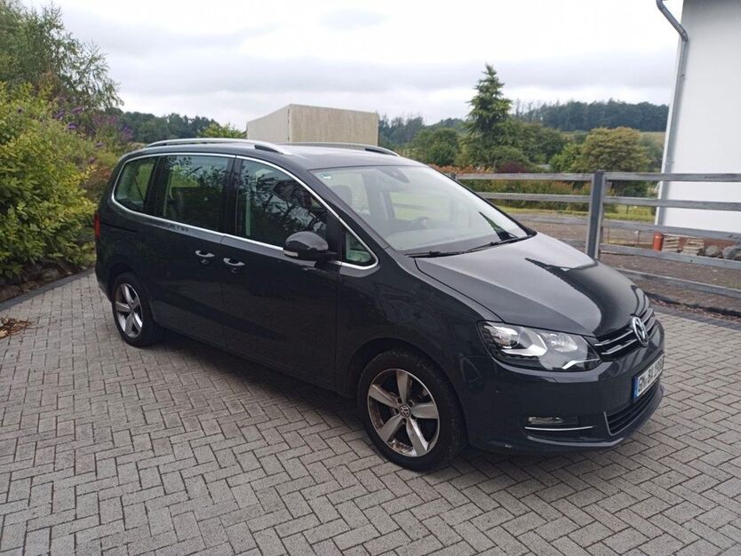 VW Sharan 211.000 km 13.400 € Nümbrecht 51588