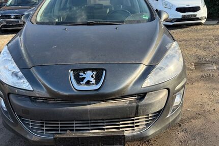 Peugeot 308 179.629 km 2.190 &euro; Kaiserslautern 67663