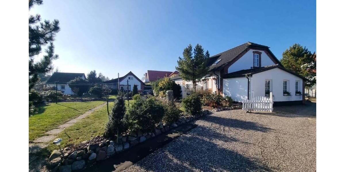 Mehrfamilienhaus, Wohnhaus Sagard Neddesitz - 9 Zimmer, 260 m&sup2;, 495.000&euro; | Angebot:25705304