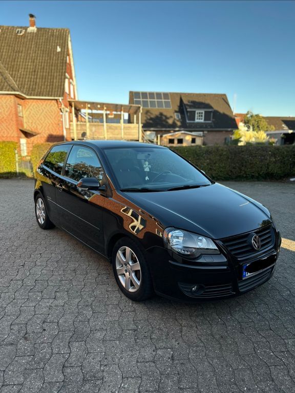 VW Polo 154.392 km 3.950 € Hamburg 21129