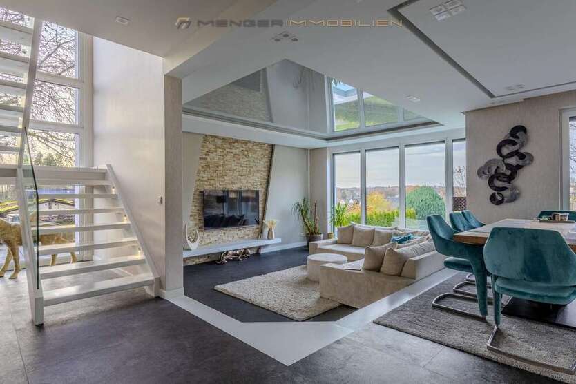 Haus zum Kaufen in Waldbröl 669.000 € 250 m²