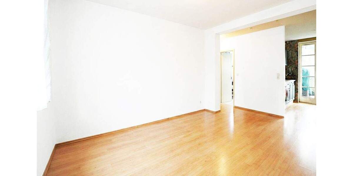 Etagenwohnung Quierschied - 2 Zimmer, 67 m&sup2;, 139.000&euro; | Angebot:25317150
