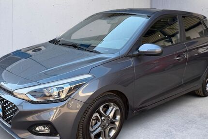 Hyundai i20 86.497 km 13.970 &euro; Weil am Rhein 79576