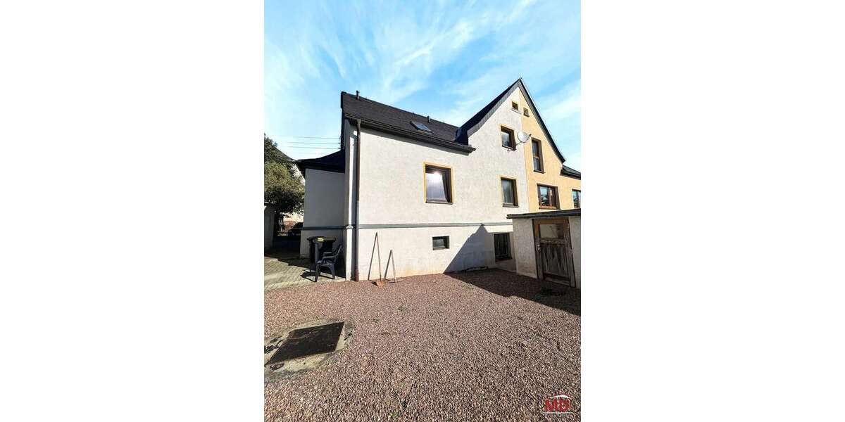 Haus zum Kaufen in Oelsnitz 128.000 € 130 m² 7 zimmer