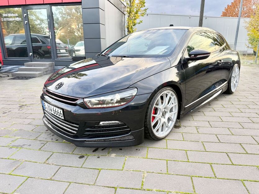 VW Scirocco 142.000 km 9.499 € Potsdam 14480