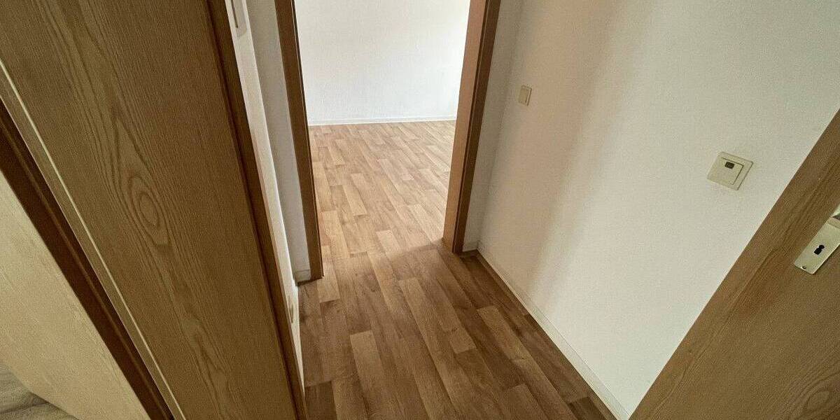Etagenwohnung Bad Dürrenberg - 2 Zimmer, 47 m&sup2;, 305&euro; | Angebot:26879007