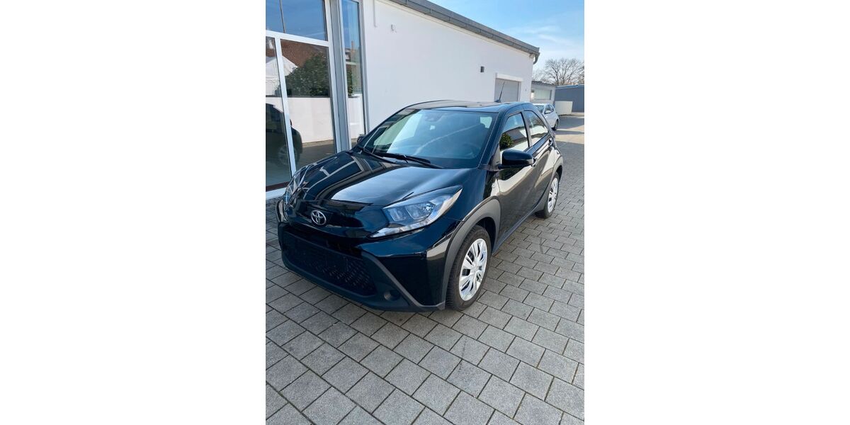Toyota Aygo (X) 53.000 km 13.900 &euro; Bad Gögging 93333
