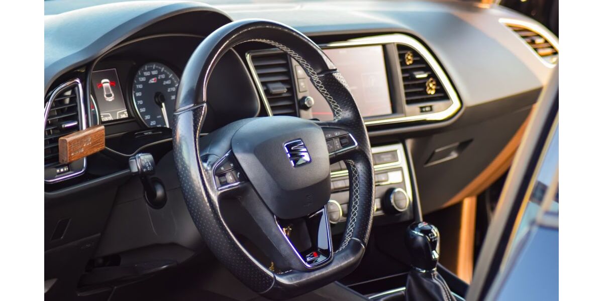 Seat Leon 125.000 km 19.000 &euro; Balingen 72336