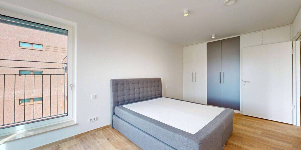 Etagenwohnung Frankfurt am Main Ostend - 2 Zimmer, 79 m&sup2;, 850.000&euro; | Angebot:26257179