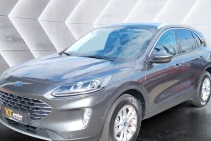 Ford Kuga 16.900 km 25.940 &euro; Bietigheim-Bissingen 74321