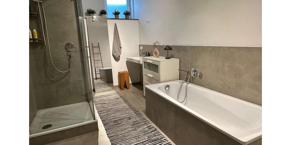 Lichtdurchflutete Maisonettewohnung mit Garten in ruhiger Lage 5 zimmer