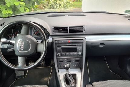 Audi A4 199.000 km 3.700 &euro; Kirchdorf 88457