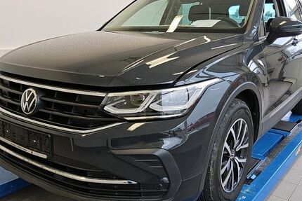 VW Tiguan 59.800 km 24.988 &euro; Niesky 02906